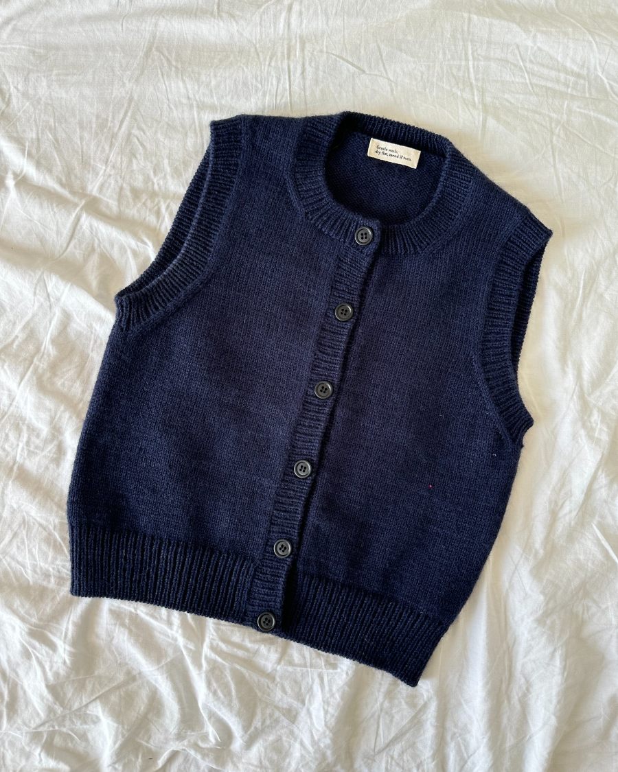 Maggie Vest von PetiteKnit (DIN A5 Heft)