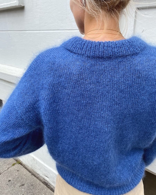 Stockholm Sweater V-Ausschnitt von PetiteKnit (DIN A5 Heft)