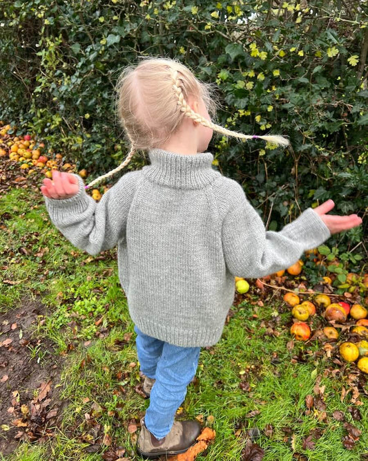 Zipper Sweater Light Junior von PetiteKnit (DIN A5 Heft)