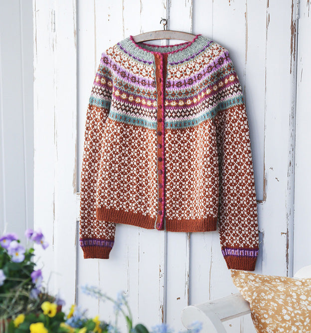 Traumhafte Strickjacken aus Norwegen von Kristin Wiola Ødegård